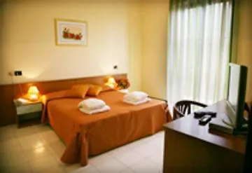 Hotel Club American & 4*